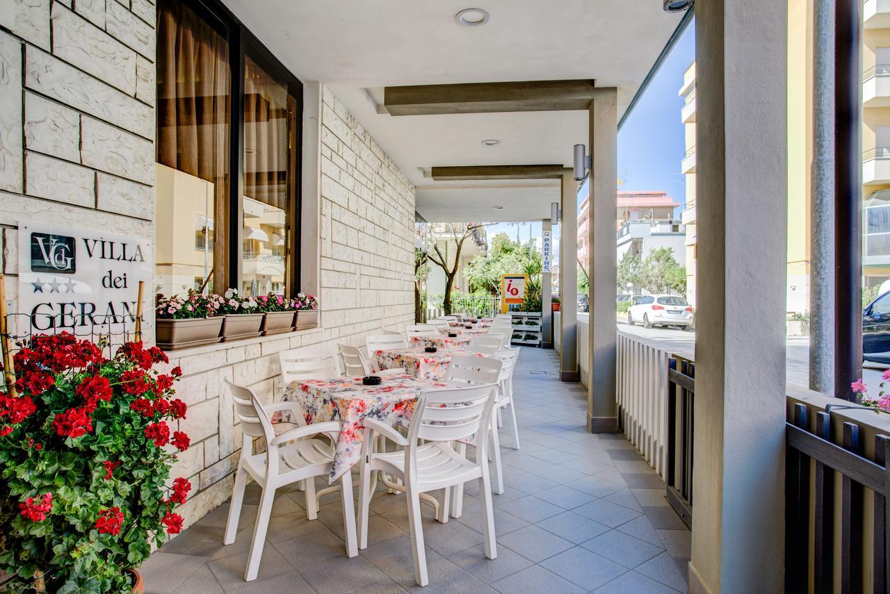 Hotel Villa Dei Gerani Rímini Exterior foto